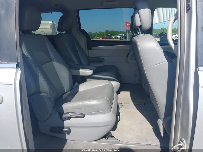 2012 Volkswagen Routan Se VIN: 2C4RVABG0CR276570 Lot: 44933140