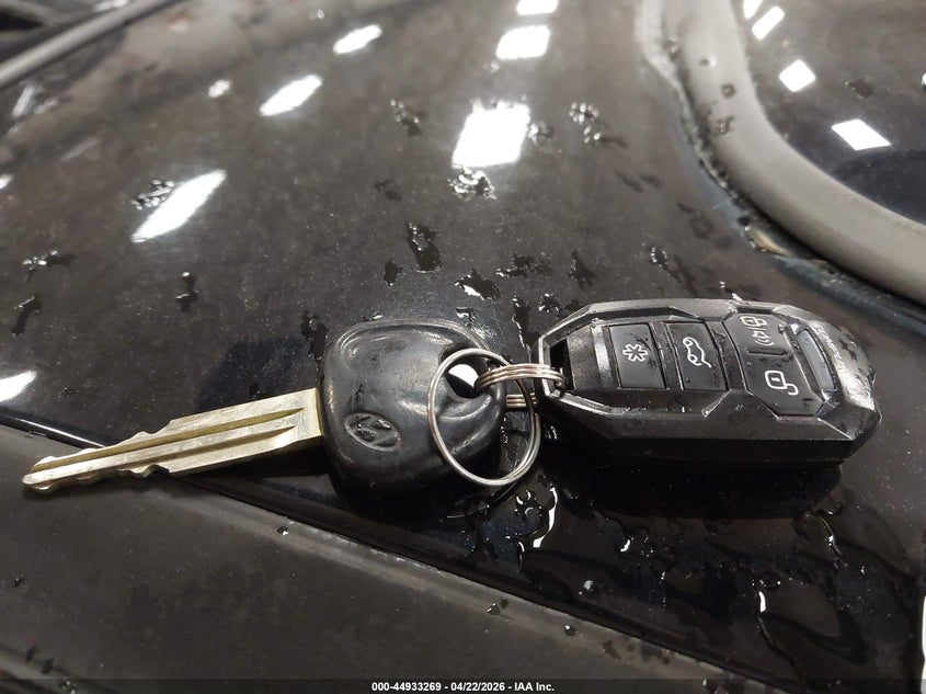 2008 Hyundai Tucson Limited V6/Se VIN: KM8JN72D88U856113 Lot: 44933269