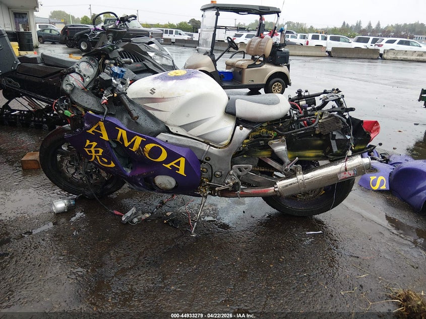 2006 Suzuki Gsx1300 R VIN: JS1GW71A562114676 Lot: 44933279