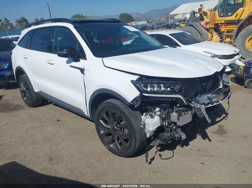 2022 KIA SORENTO X-LINE EX