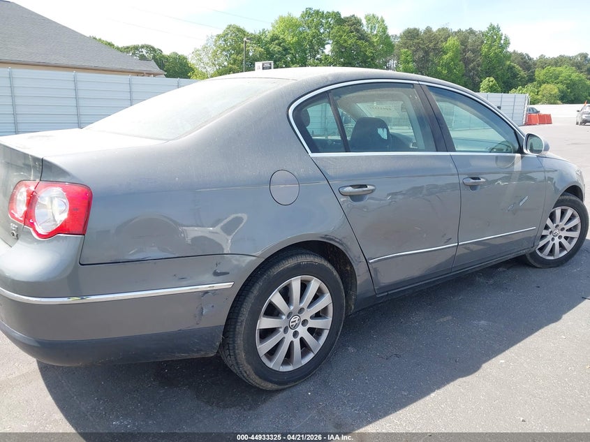 2008 Volkswagen Passat Turbo VIN: WVWJK73C98E180168 Lot: 44933325