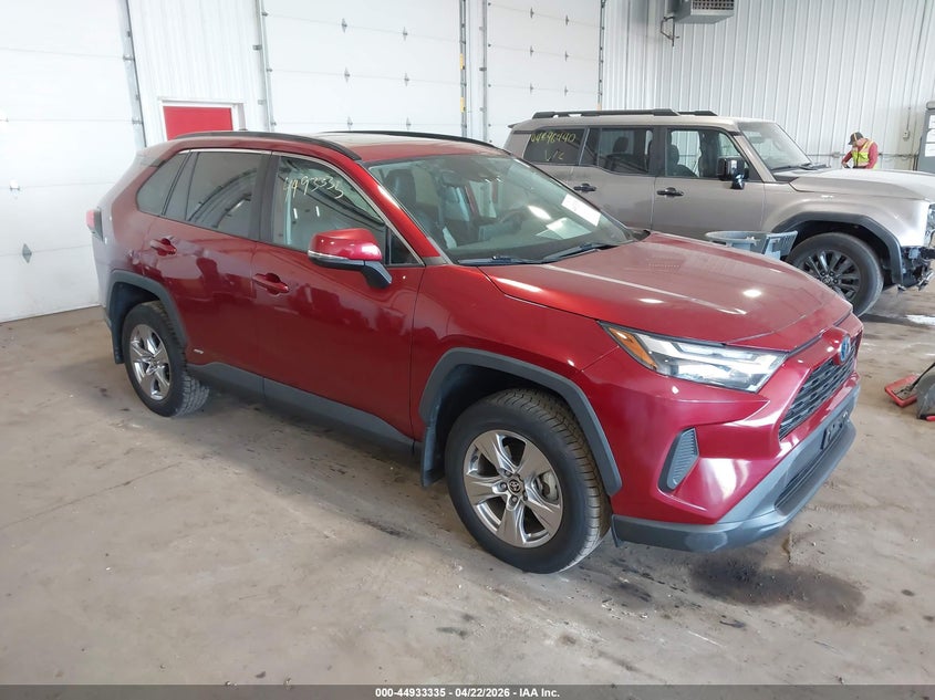 2022 TOYOTA RAV4 HYBRID XLE — Галерея фотографий