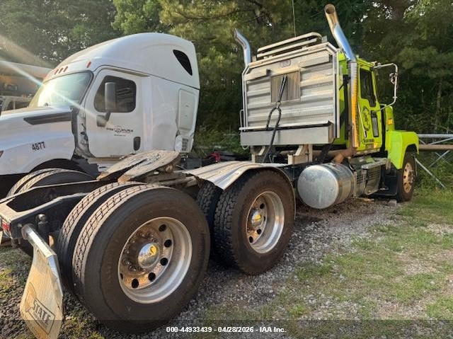2022 MACK PINNACLE auction photo 4
