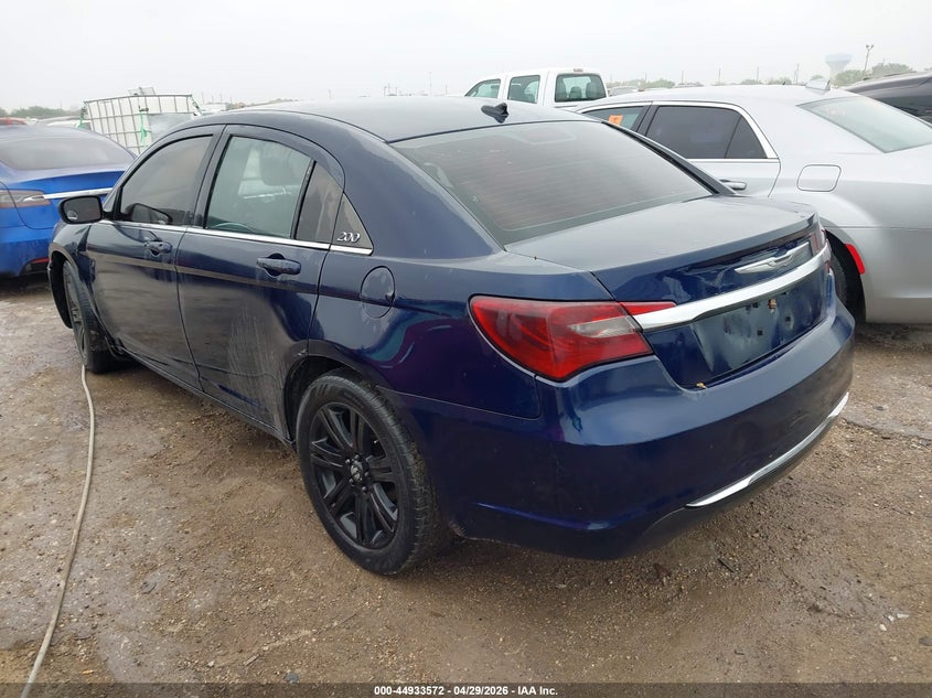 Vin: 1c3ccbbb4dn627912, lot: 45430961, chrysler 200 touring 20133