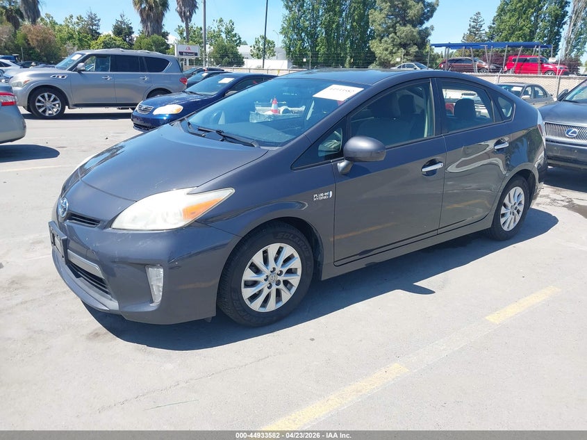 2014 Toyota Prius Plug-In