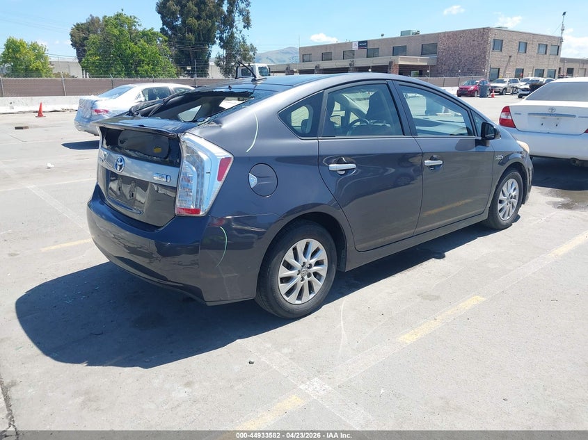 2014 Toyota Prius Plug-In