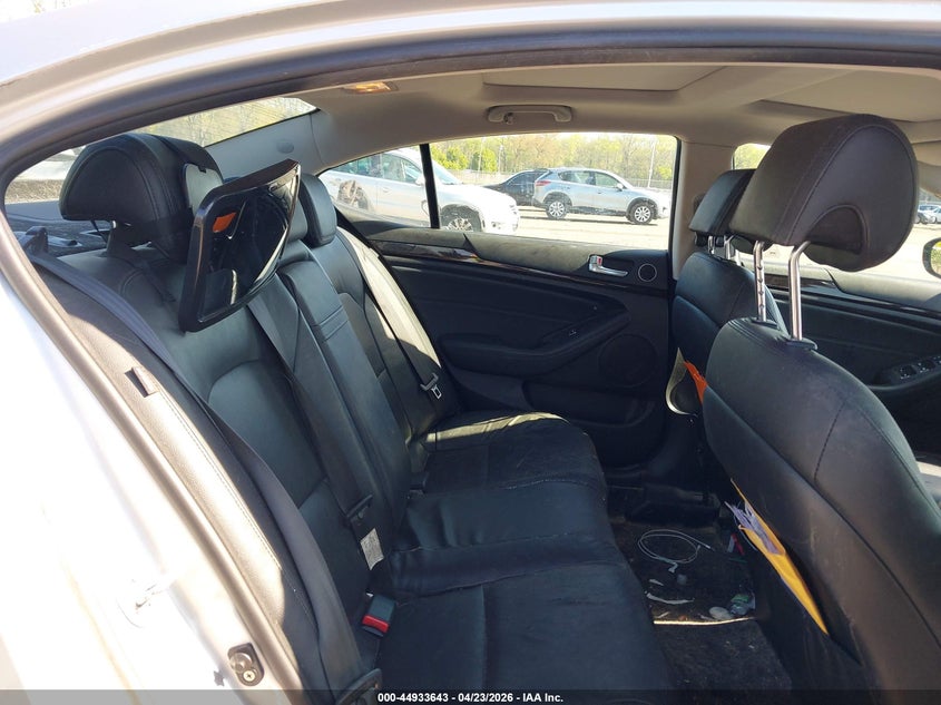 2016 Kia Cadenza Premium VIN: KNALN4D73G5217601 Lot: 44933643