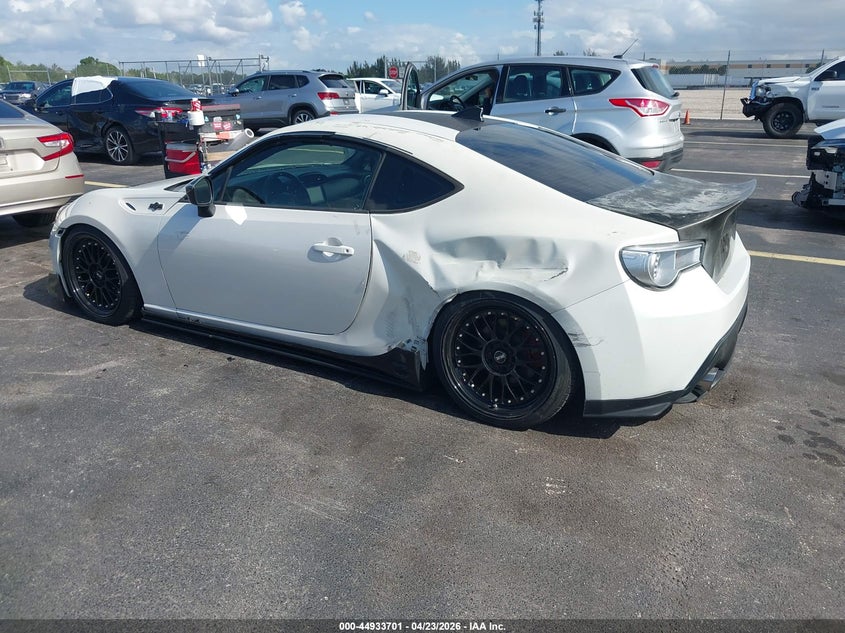 Vin: jf1znaa10d2724972, lot: 45431090, scion fr-s 20133