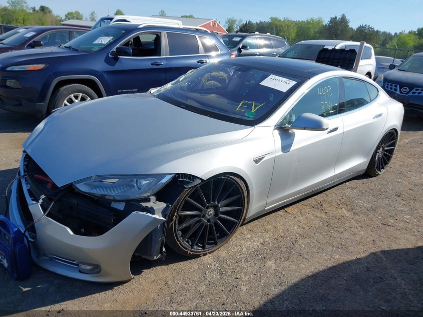 2013 Tesla Model S Performance