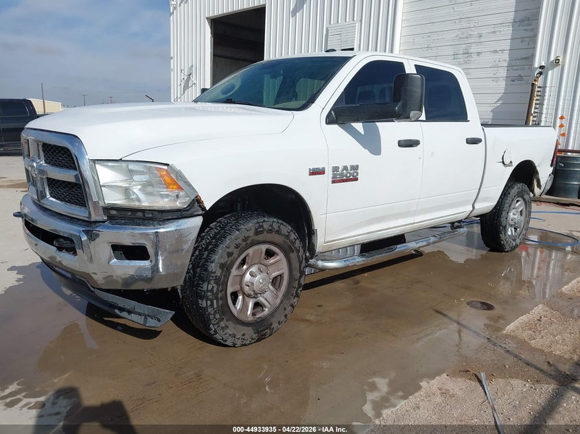 Vin: 3c6ur5cj2hg685058, lot: 45431323, ram 2500 tradesman  4x4 6'4 box 20172