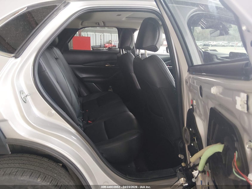 2022 Mazda Cx-30 Preferred VIN: 3MVDMBCL2NM425228 Lot: 44933952