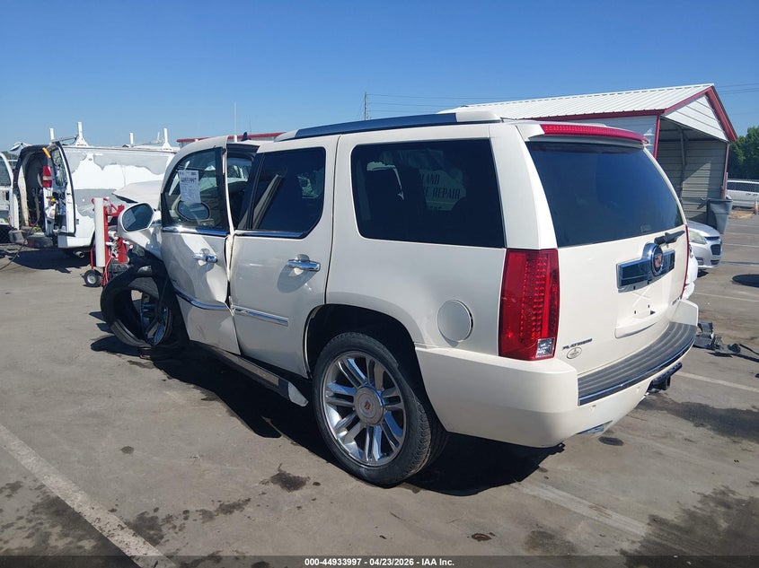 2013 CADILLAC ESCALADE SPORT UTILITY VEHICLE 6.2L V-8 VVT, 403HP