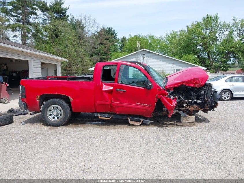 2012 Chevrolet Silverado 4.8 1500 Ls red Lot 111044934108 Vin 1GCRKREA0CZ124762