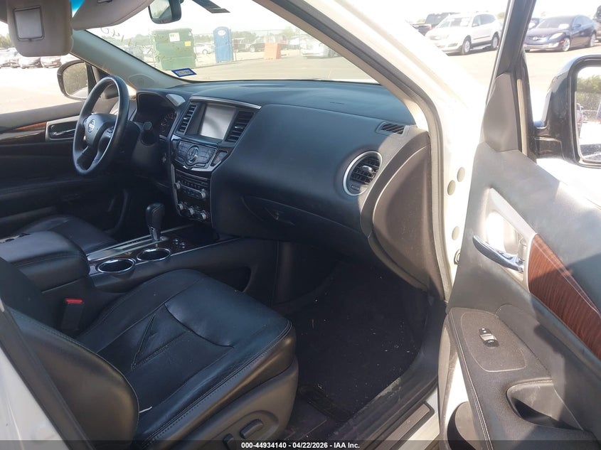 2013 Nissan Pathfinder Platinum