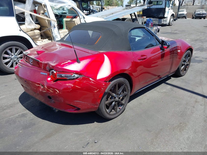 VIN: JM1NDAC79M0450079 2021 MAZDA MX-5 MIATA CLUB