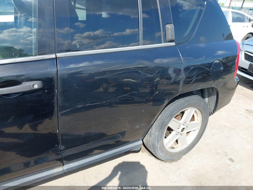 2007 Jeep Compass Sport VIN: 1J8FF47W87D122420 Lot: 44934218