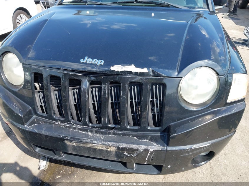 2007 Jeep Compass Sport VIN: 1J8FF47W87D122420 Lot: 44934218