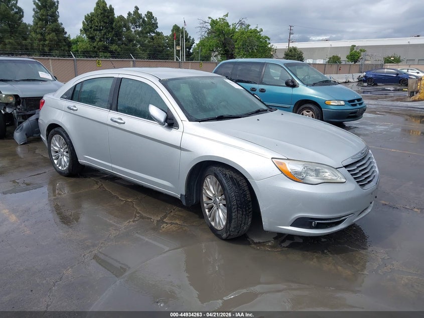 2011 Chrysler 200 Limited