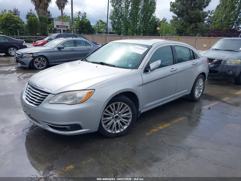 2011 Chrysler 200 Limited