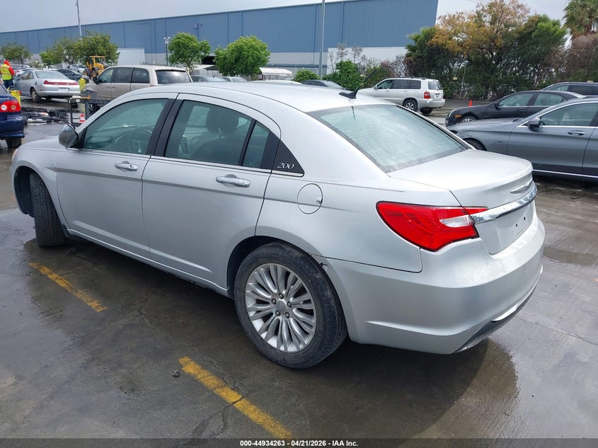 2011 Chrysler 200 Limited