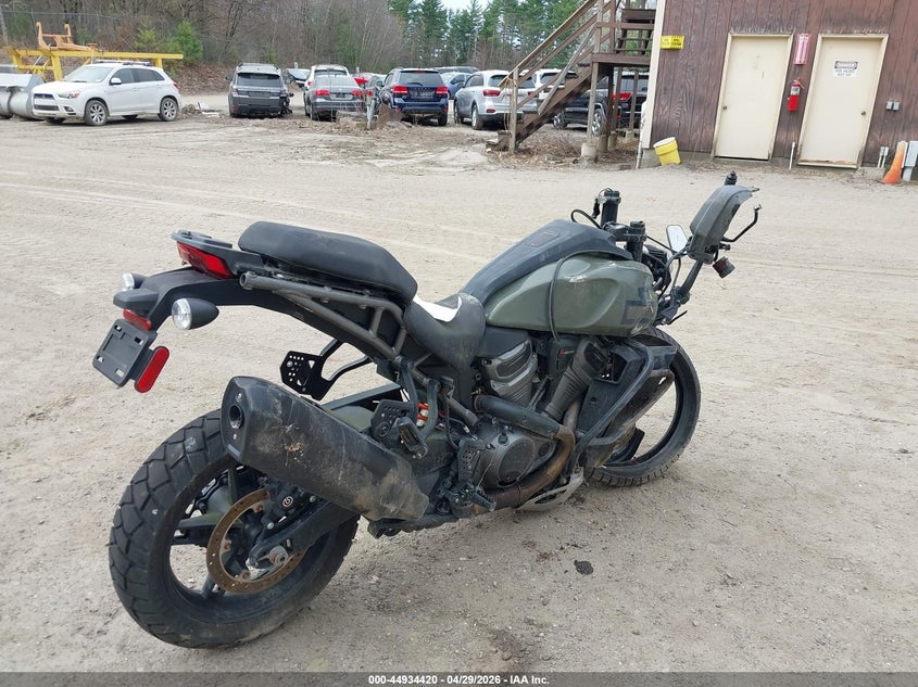 2021 HARLEY-DAVIDSON RA1250 1250 CC(VIN: 1HD1ZES13MB309872