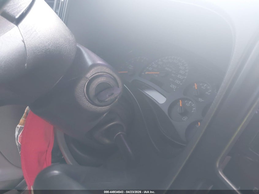 2005 GMC Yukon Sle VIN: 1GKEC13V55R120457 Lot: 44934543