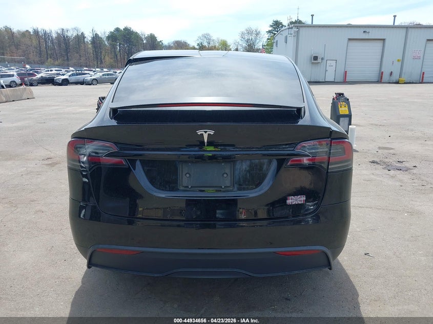 2022 Tesla Model X Plaid Tri Motor All-Wheel Drive VIN: 7SAXCBE60NF334443 Lot: 44934656