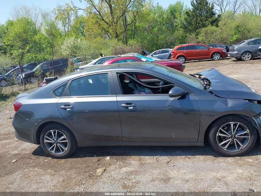 VIN 3KPF24AD7PE526396 2023 KIA FORTE LXS
