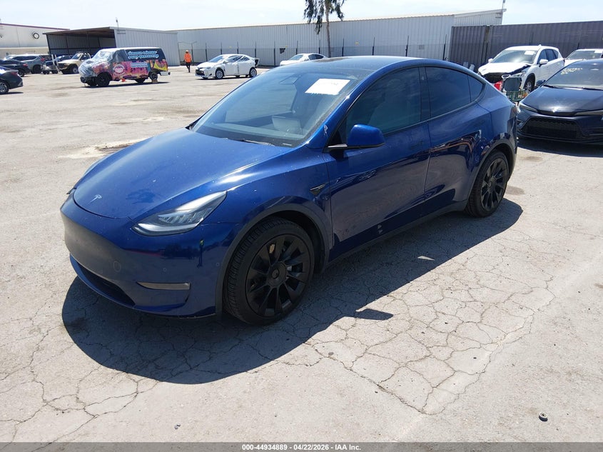 2022 Tesla Model Y Long Range Dual Motor All-Wheel Drive 7SAYGAEE8NF399714 photo 1