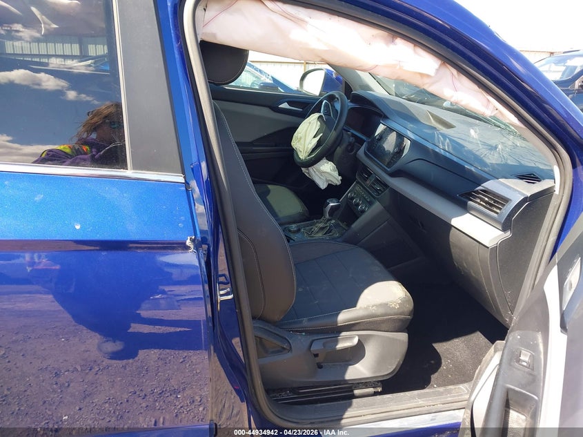 2022 VOLKSWAGEN TAOS auction photo 5