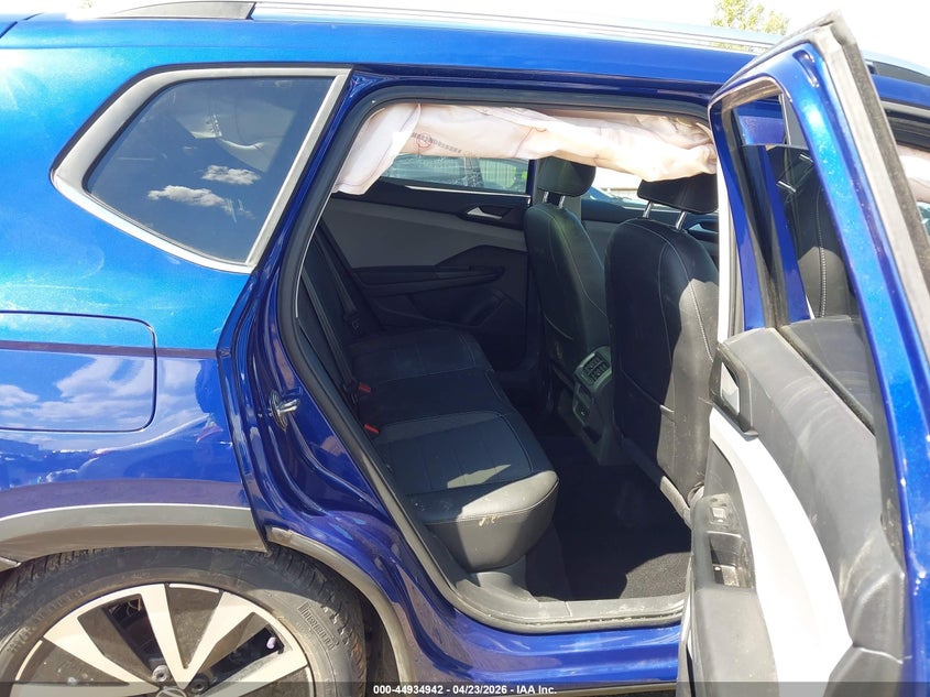 2022 VOLKSWAGEN TAOS auction photo 8