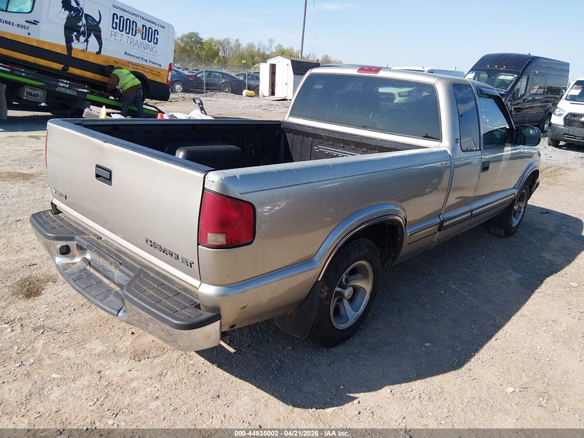 2002 Chevrolet S-10 Ls