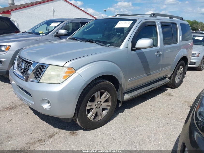 2010 Nissan Pathfinder Se