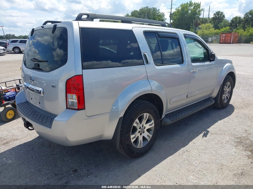 2010 Nissan Pathfinder Se