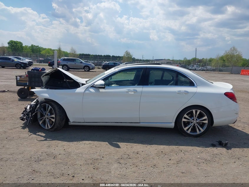 2017 MERCEDES-BENZ C 300 · Фото 14