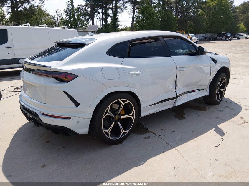 Фото 4 - LAMBORGHINI URUS