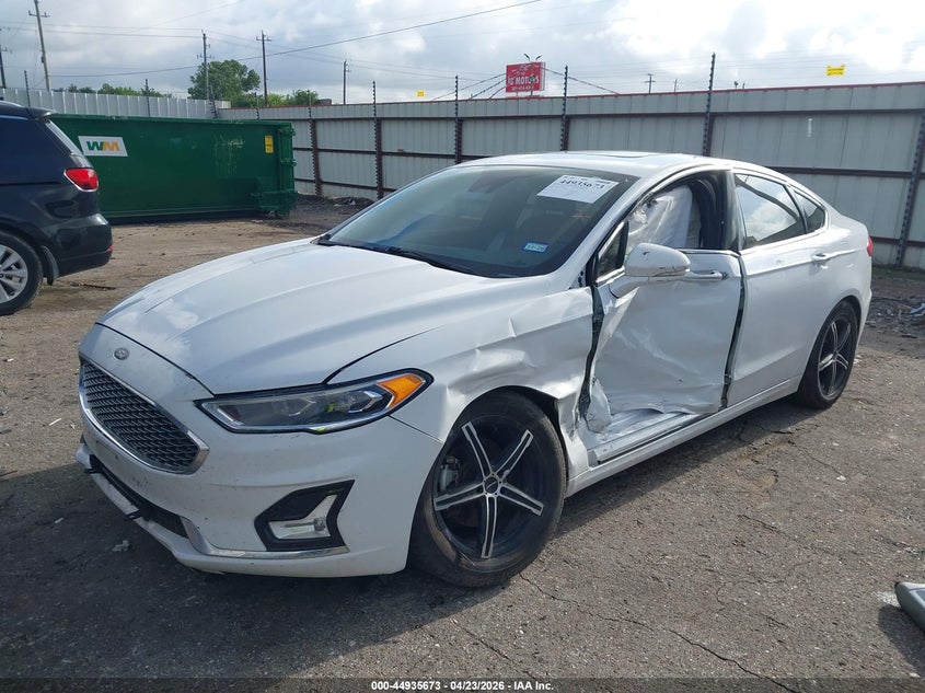 3FA6P0RU9KR160138 2019 Ford Fusion Hybrid Titanium photo 1