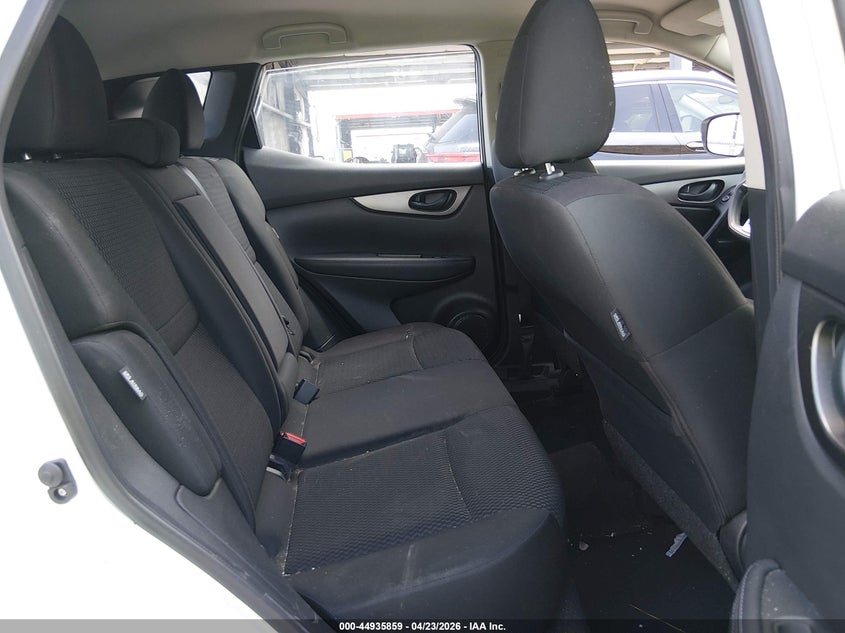 2020 NISSAN ROGUE SPORT auction photo 8