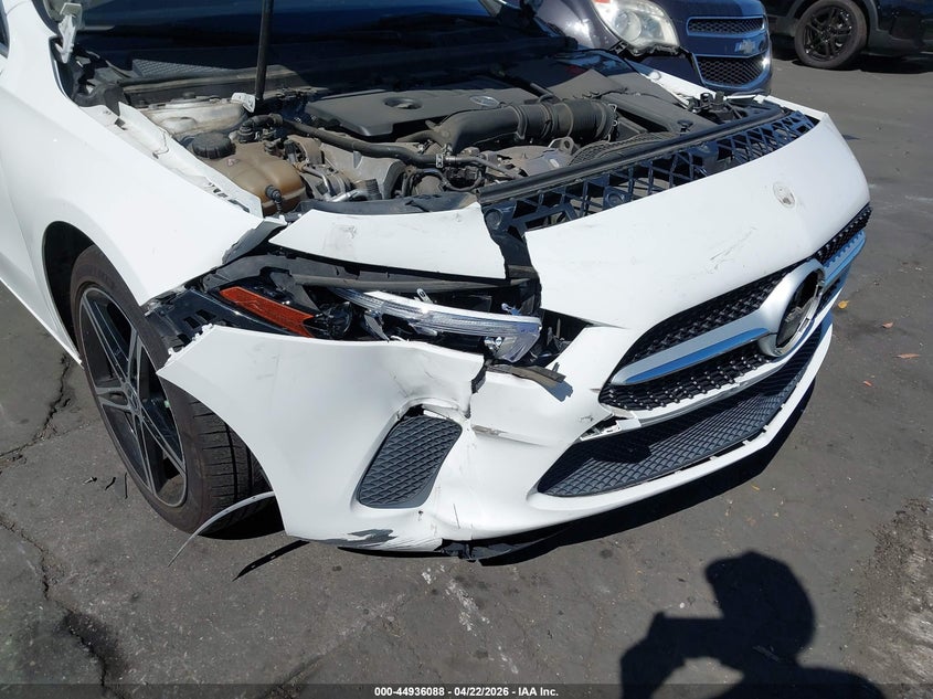 2019 Mercedes-Benz A 220 VIN: WDD3G4EB8KW011800 Lot: 44936088