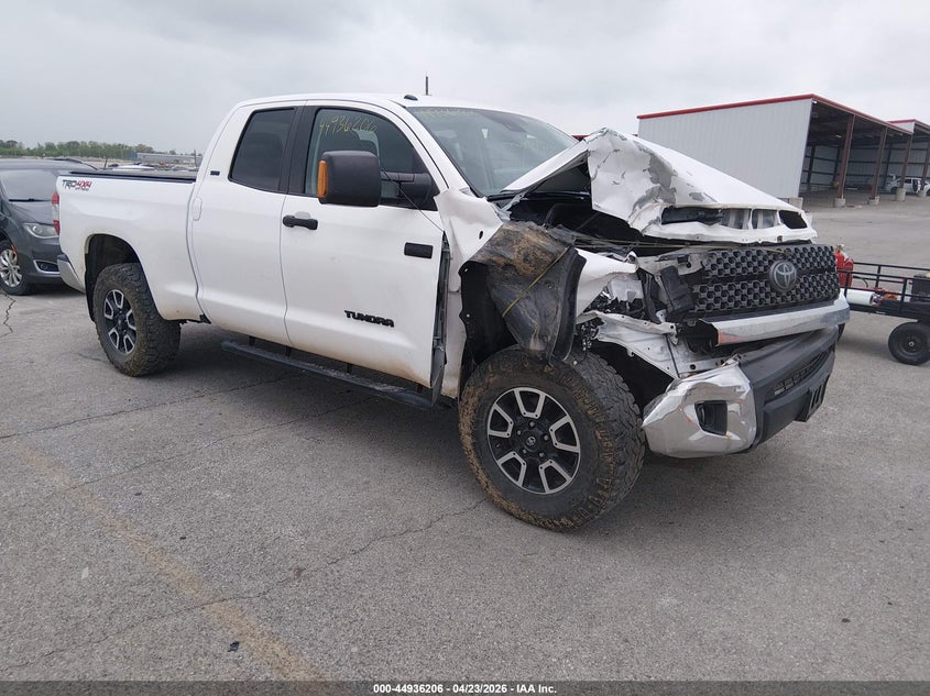 2018 TOYOTA TUNDRA SR5 5.7L V8