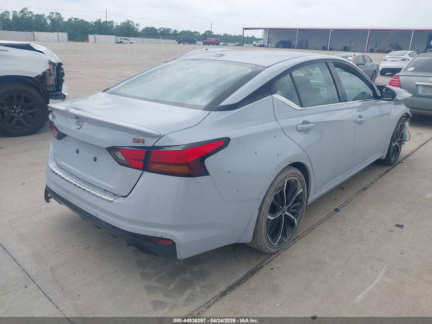 2023 Nissan Altima Sr Fwd