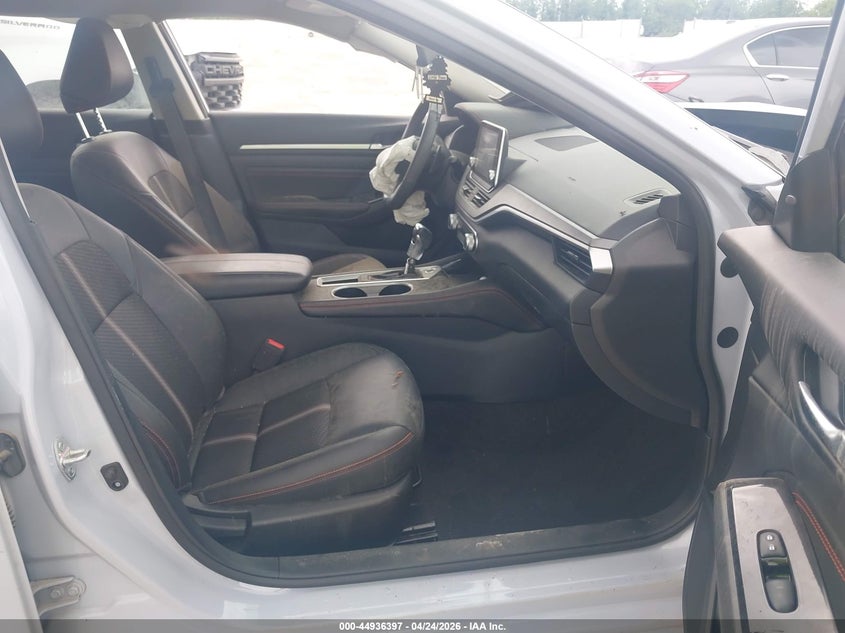 2023 Nissan Altima Sr Fwd