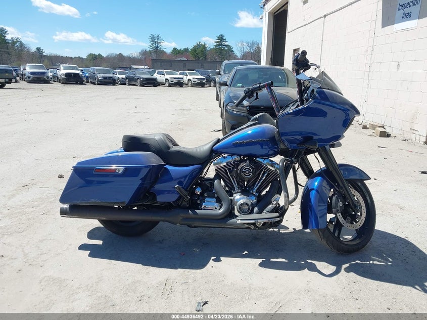 2015 Harley-Davidson Fltrxs Road Glide Special VIN: 1HD1KTM19FB703935 Lot: 44936492