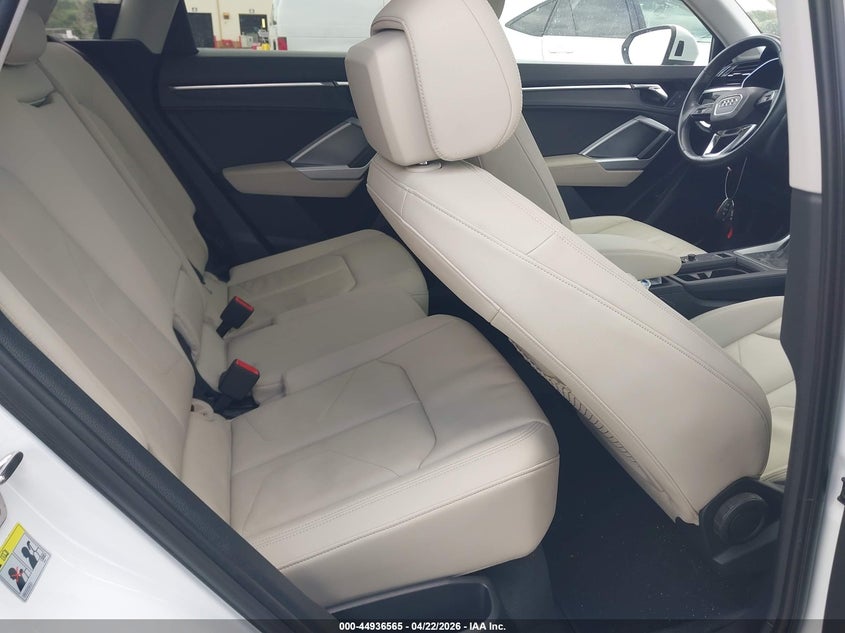 2020 Audi Q3 Premium 45 Tfsi Quattro Tiptronic VIN: WA1AECF37L1001969 Lot: 44936565
