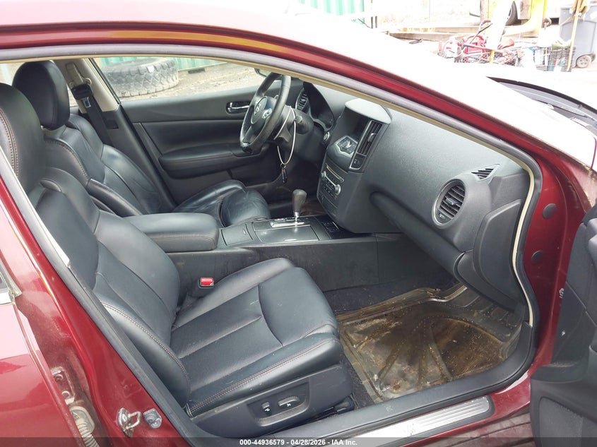 2010 NISSAN MAXIMA auction photo 5