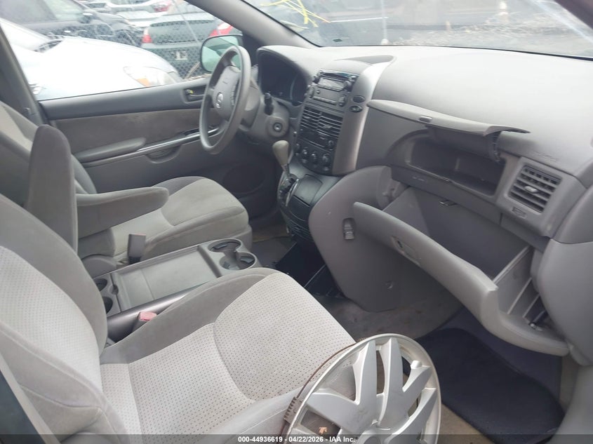 2008 Toyota Sienna Le