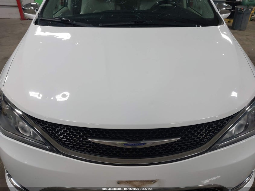 CHRYSLER PACIFICA 2020 VIN 2C4RC1GG1LR285891