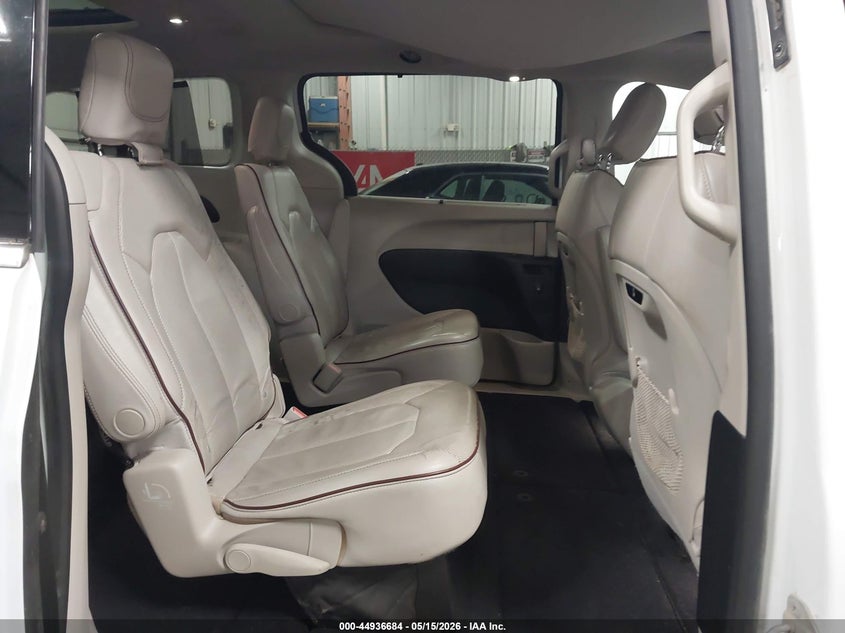 CHRYSLER PACIFICA 2020 VIN 2C4RC1GG1LR285891