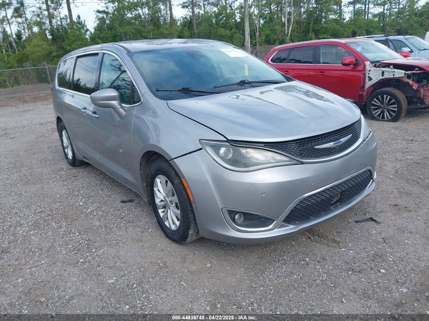 2019 Chrysler Pacifica Touring Plus