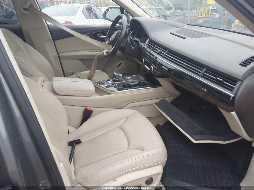 2017 Audi Q7 3.0T Premium VIN: WA1VAAF71HD008040 Lot: 44936756